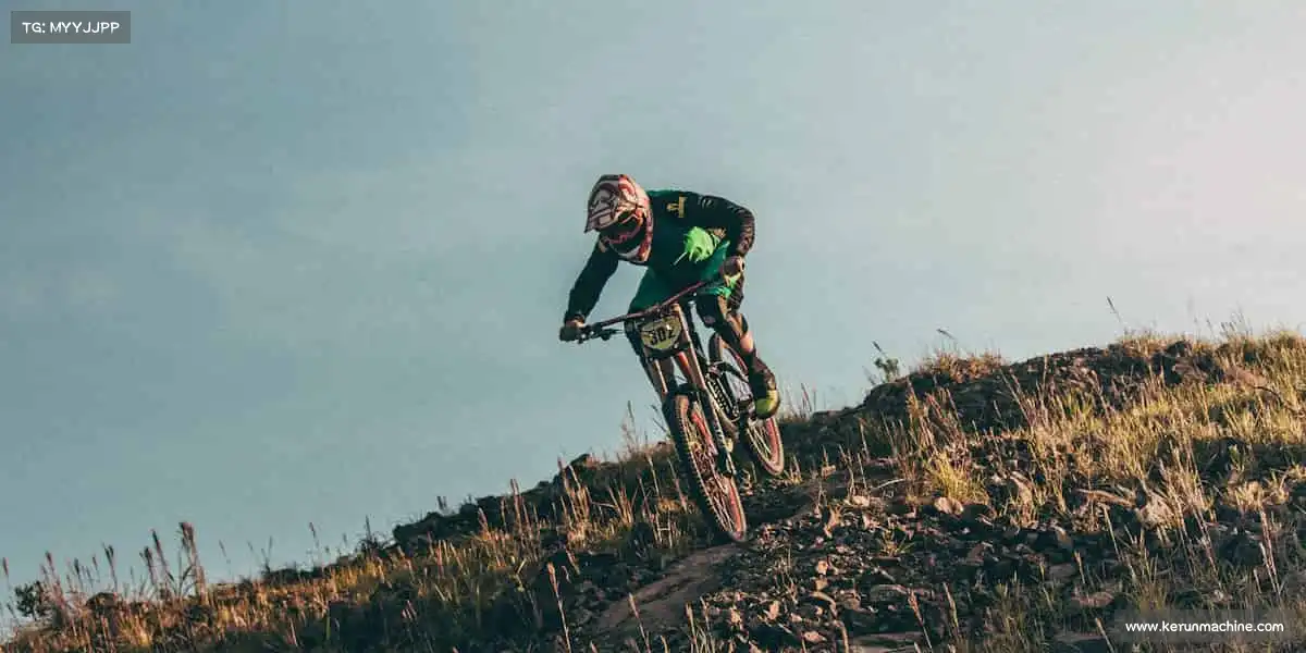 <strong>必一运动</strong>用热血点燃赛场，用激情拥抱每一次挑战！🔥🏈